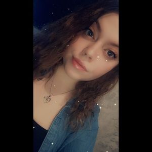 Meet your Posher, Brianna